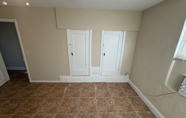 2 beds, 1 bath, $1,750, Unit # 3 UPSTAIRS