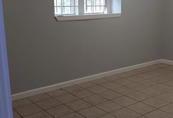 3 beds, 2 baths, $1,950