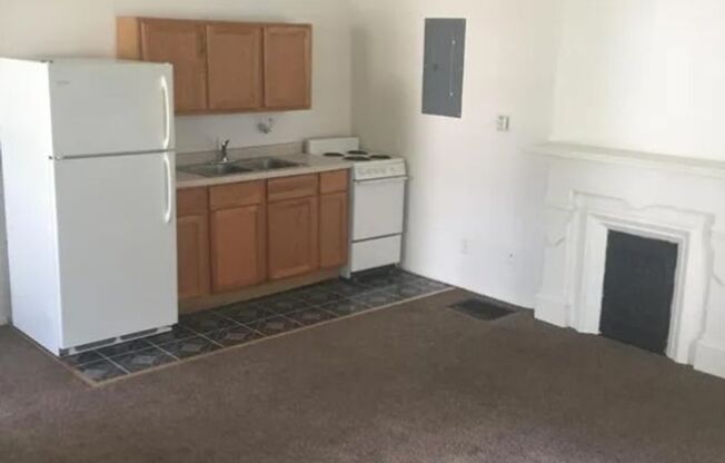 1 bed, 1 bath, 600 sqft, $775, Unit Unit 1