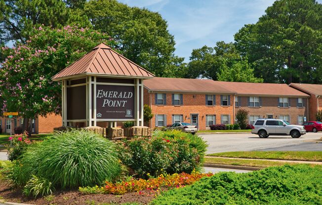 Emerald Point Apartments & Townhomes