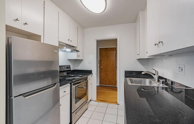 1 bed, 1 bath, $2,895, Unit 107