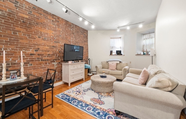30 Peterborough St Apt B