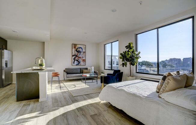 Studio, 1 bath, 710 sqft, $1,810.42, Unit 214