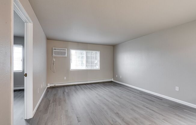 1 bed, 1 bath, 625 sqft, $949, Unit EE202