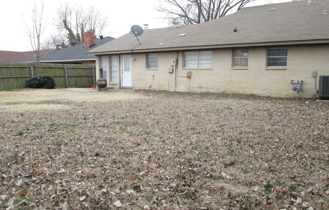 3 beds, 2 baths, $1,800