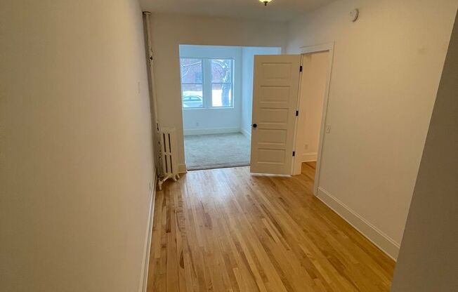2118 Dupont Avenue S