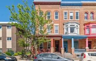 2635 Saint Paul Street