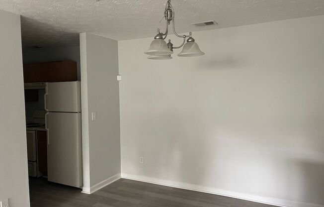 3 beds, 2 baths, $1,645