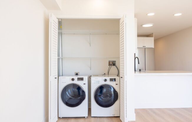 940 Guerrero Street (1082r)