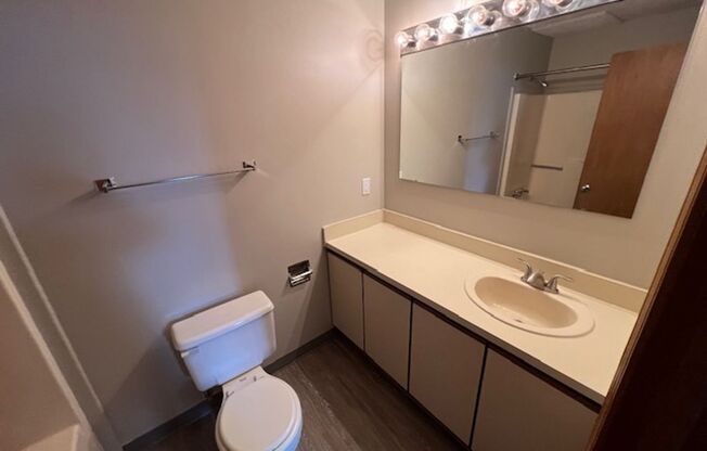 Studio, 1 bath, 500 sqft, $700, Unit 501