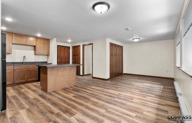 Studio, 1 bath, 450 sqft, $995, Unit 003