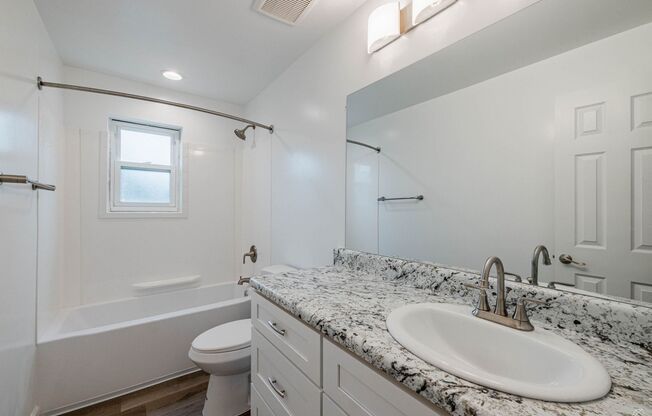 3 beds, 2 baths, 1,200 sqft, $1,995, Unit 2290-03