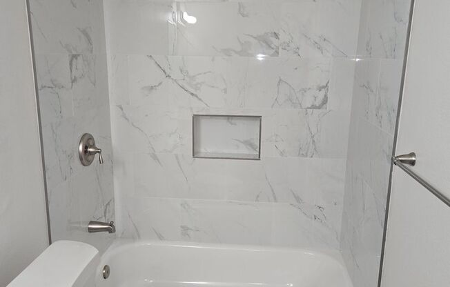 1 bed, 1 bath, 650 sqft, $1,795, Unit 71-16