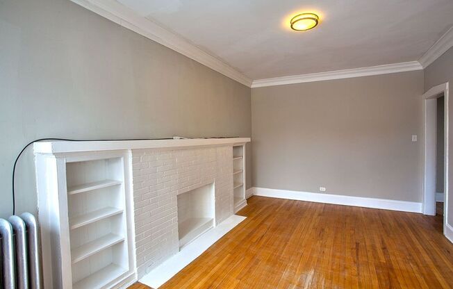 3 beds, 1 bath, 1,100 sqft, $2,395, Unit 1832 - 1A