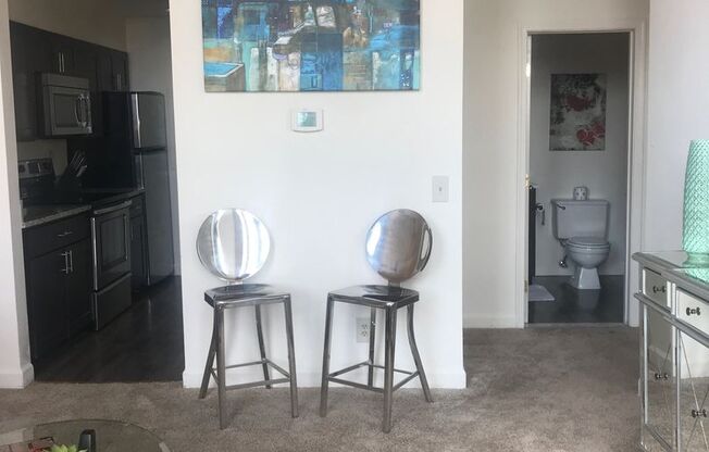 1 bed, 1 bath, 600 sqft, $1,649