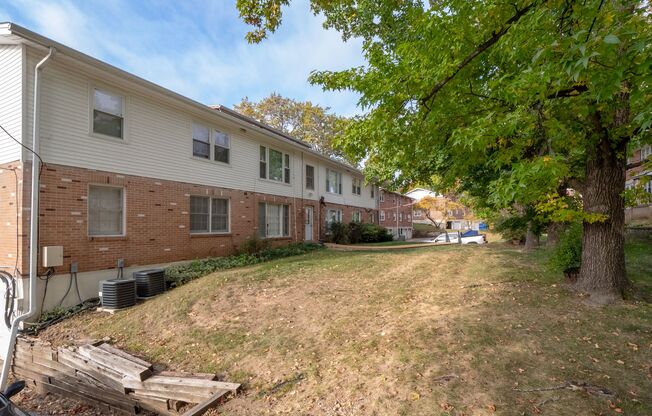 Cozy 2 Bedroom, 2 Bath Condo