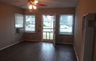 1 bed, 1 bath, 600 sqft, $2,100