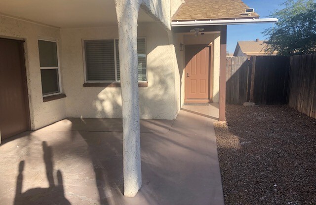 3 beds, 2 baths, $1,825