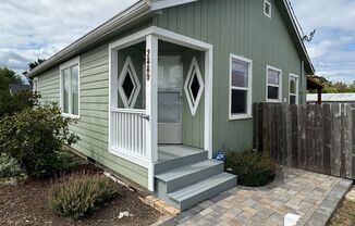 3 beds, 1 bath, $2,400