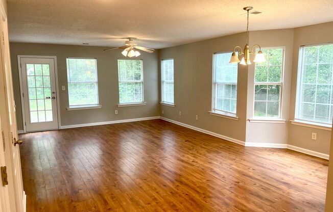 Welcome to this spacious end unit in Atlanta, GA! Great for Roommates!