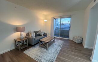5640 Farmdale Ave North Hollywood, CA 91601