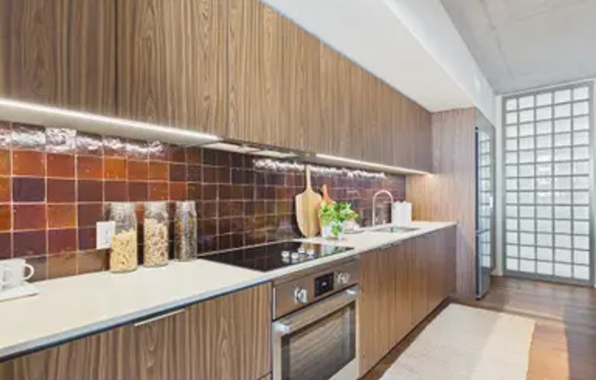 1 bed, 1 bath, 668 sqft, $3,195, Unit 505