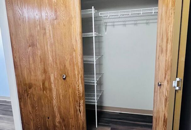 2 beds, 1 bath, 710 sqft, $1,450, Unit # 509