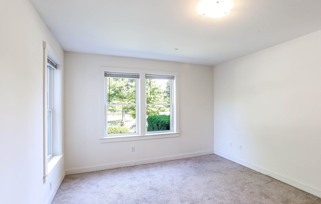 3 beds, 2 baths, 1,175 sqft, $5,200, Unit 302