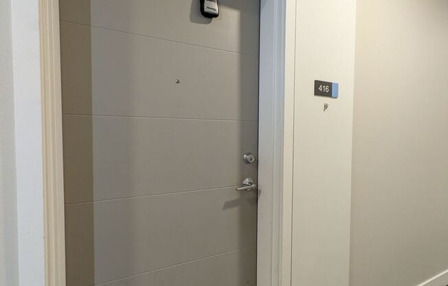 1 bed, 1 bath, 427 sqft, $1,395, Unit 416
