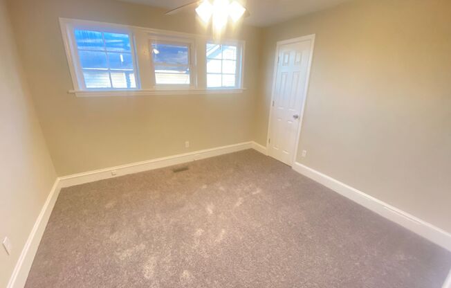 2 beds, 1 bath, $1,000