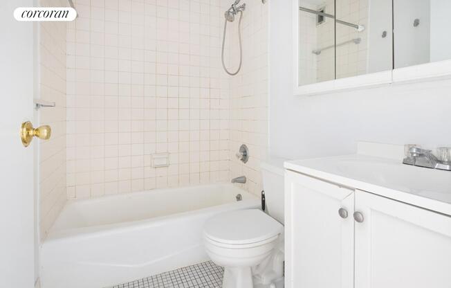 1 bed, 1 bath, $3,650, Unit 11D