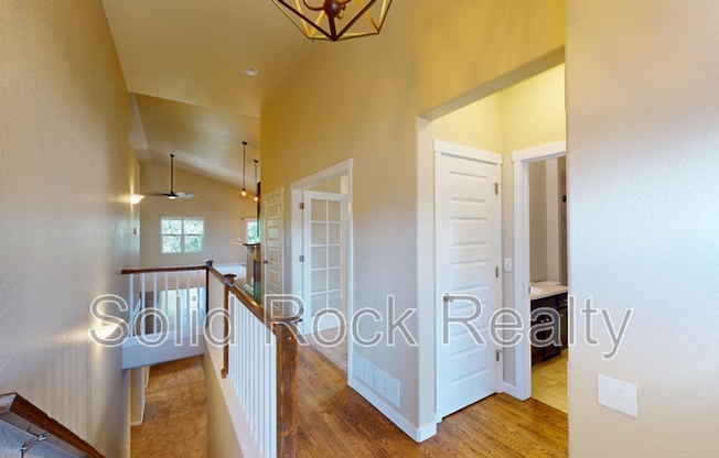 1097 ANTRIM LOOP