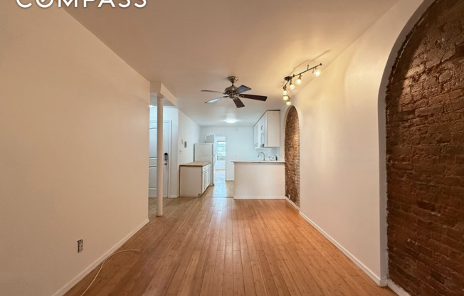 2 beds, 1.5 baths, 900 sqft, $3,200, Unit 1