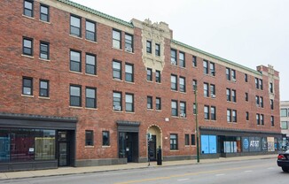 3333 DIVERSEY