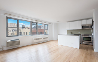 Studio, 1 bath, $3,795, Unit 10D