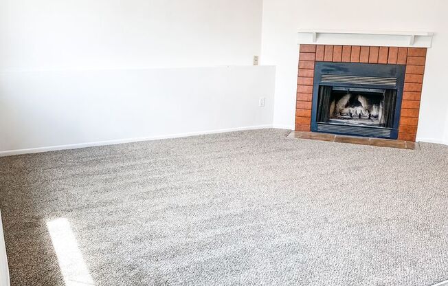 2 beds, 1 bath, 825 sqft, $1,045, Unit C