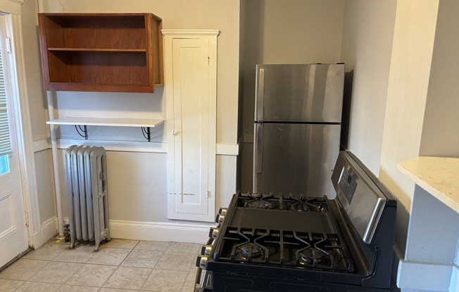 Studio, 1 bath, 379 sqft, $1,850, Unit 41