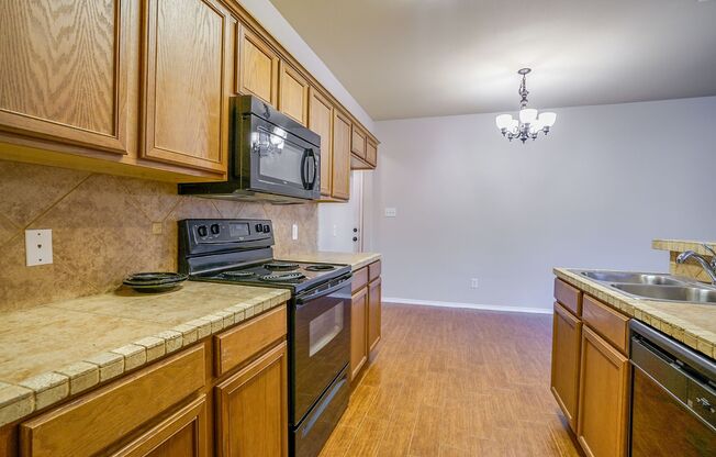 3 beds, 2.5 baths, $1,850