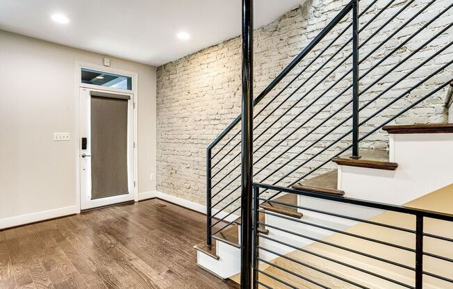 620 FARRAGUT ST NW