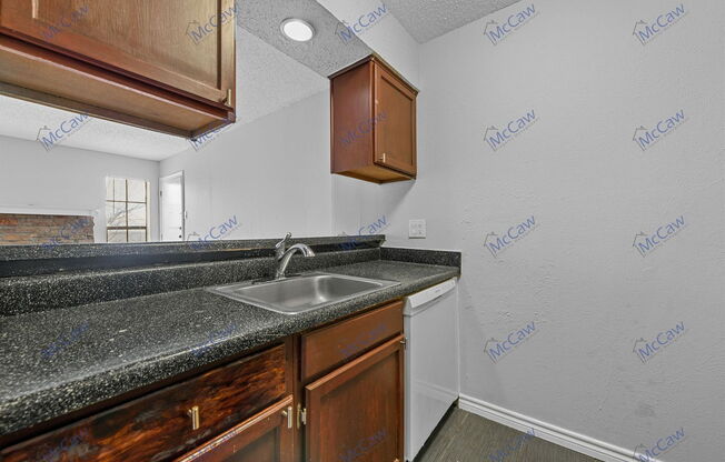 1 bed, 1 bath, 550 sqft, $900, Unit 323