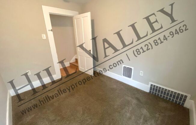 2 beds, 1 bath, 900 sqft, $825