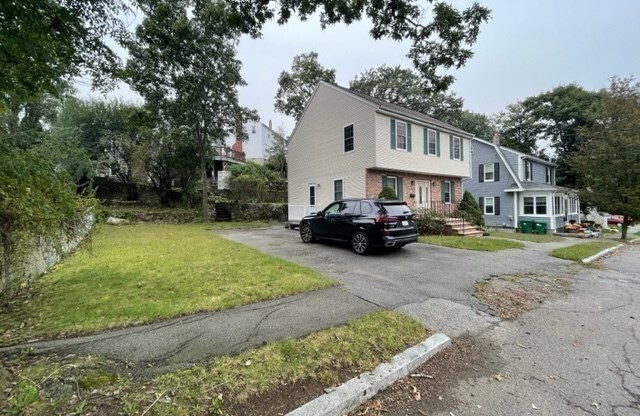 4 beds, 2 baths, 1,590 sqft, $4,300