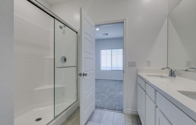 3 beds, 3 baths, $2,750, Unit UNIT 1140