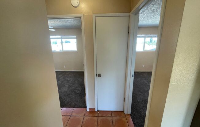 2 beds, 1 bath, $1,550, Unit 14