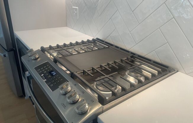 2 beds, 2 baths, 1,208 sqft, $3,695, Unit 216