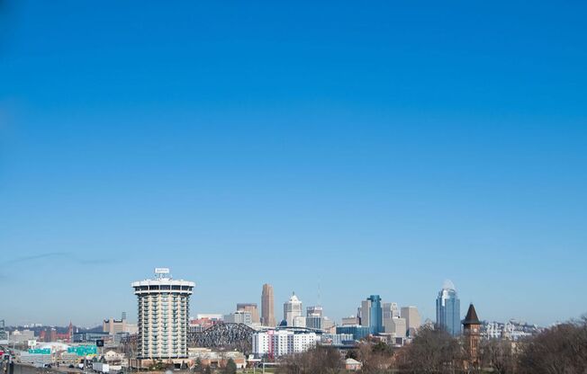 Beautiful townhouse, Gorgeous Views of Downtown Cincinnati from Multiple Balconies, Two-Car Garage