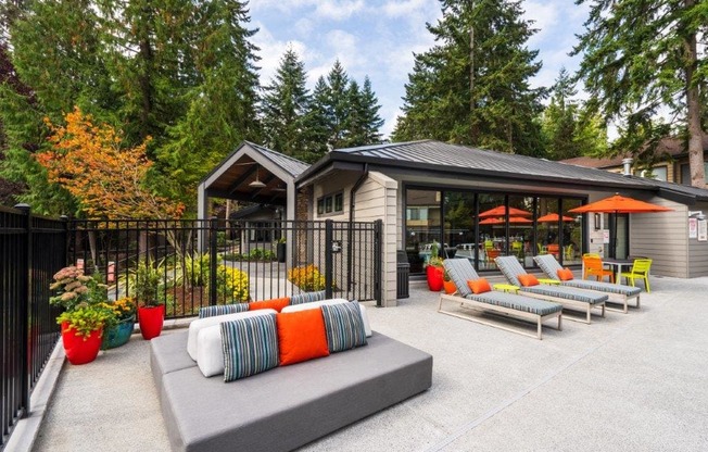 Park in Bellevue Clubhouse and Poolside Lounge Chairs
