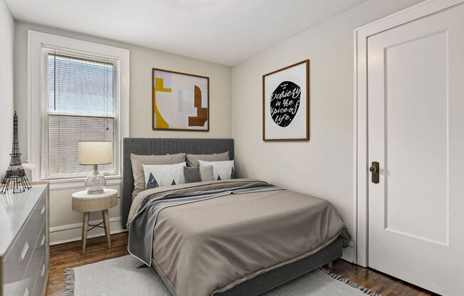 Now Leasing 1-bedrooms at 1200 West Franklin!