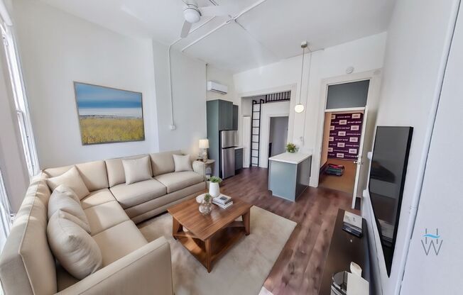 Studio, 1 bath, 162 sqft, $1,925, Unit 204