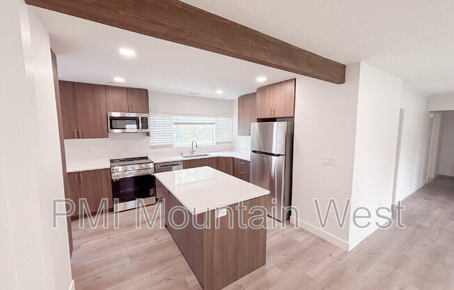 985 HORSLEY CIR